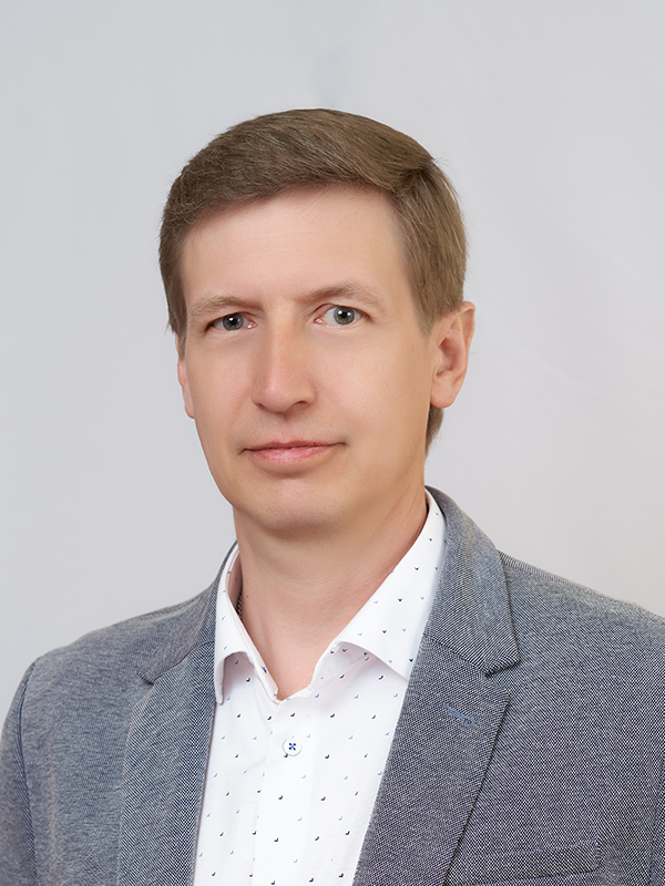 Назаров Александр Владимирович.